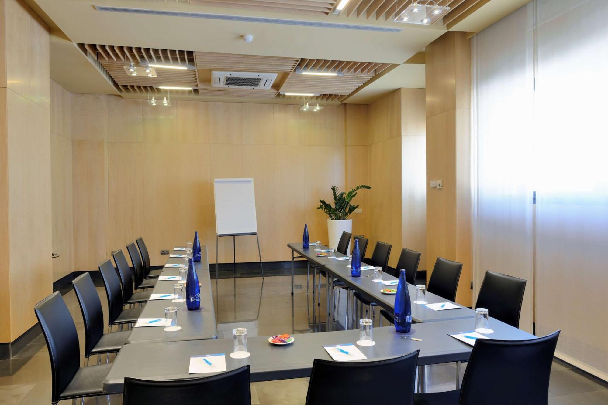 Nh Tablas Hotel Madri