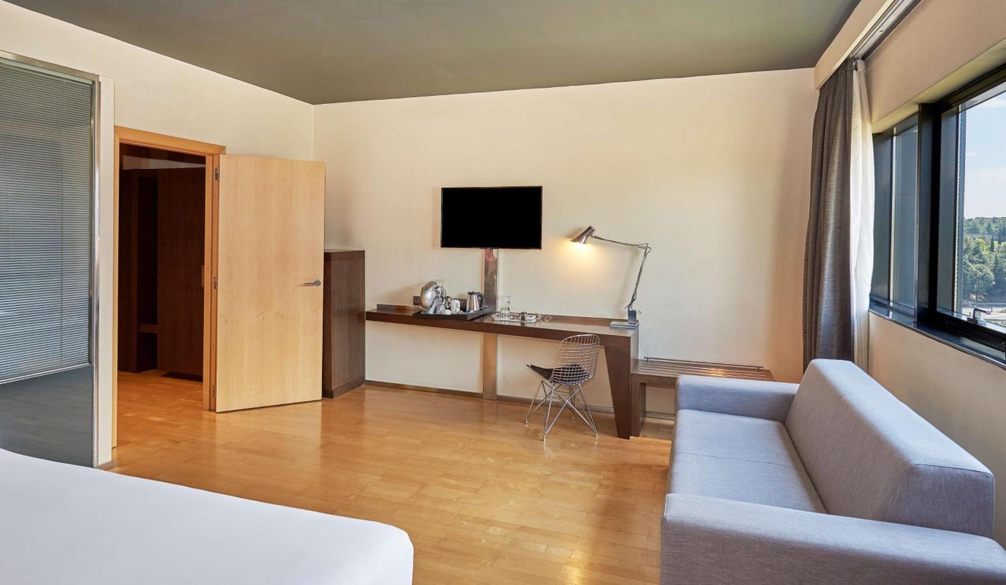 Nh Tablas Hotel Madri
